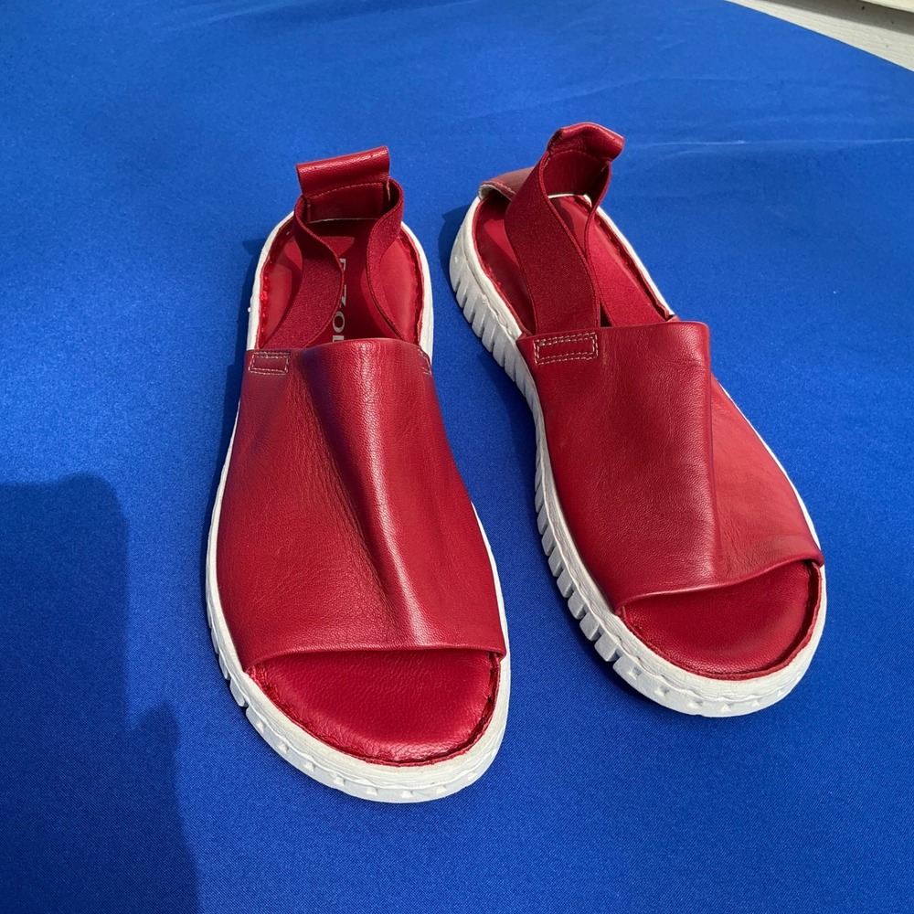 Rizzoli Slingback Sandals Size 39 Red Genuine Leather Open Toe Platform Sporty